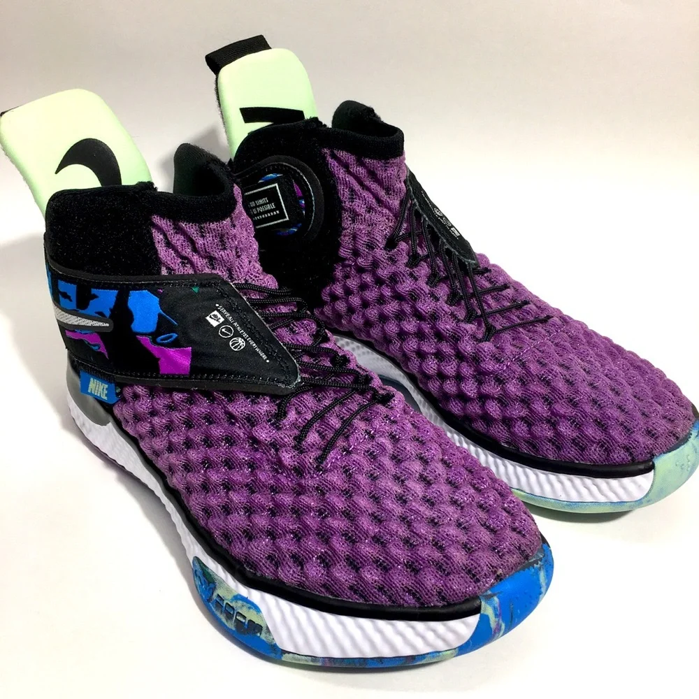 Nike Air Zoom UNVRS Basketball shoes 4.5/6.5